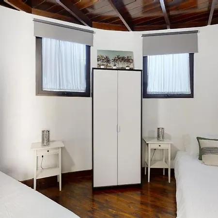 Paraiso By Buenavilla Villa Tias