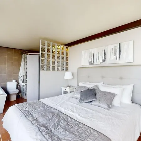 Villa Exclusive Super-villa 12 Bed,11 Bath With Amazing Facilities, Sea And Mountain Views *